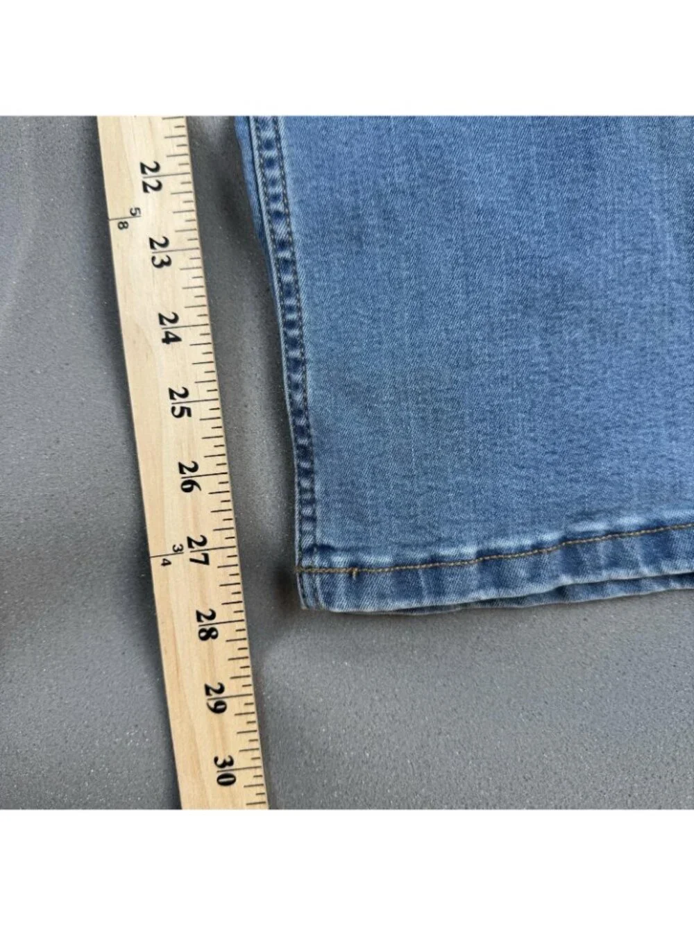 Tpj Jeans Mens Size 36x30 Blue Athletic Fit Stretch Straight Leg Denim Casual